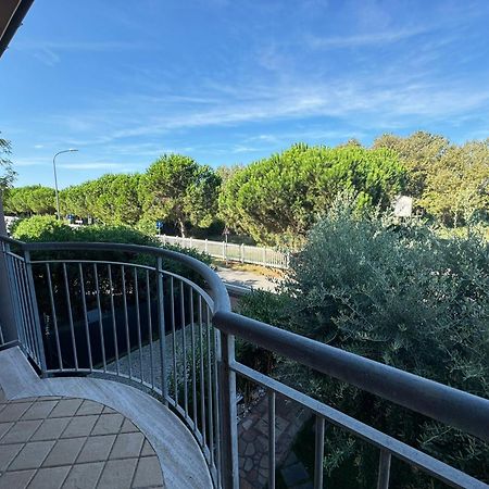 Pineta Apartament Tirrenia Exterior photo