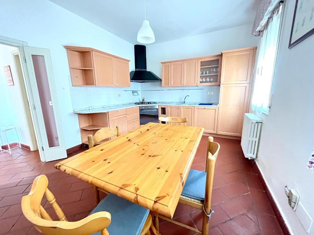 Pineta Apartament Tirrenia Exterior photo