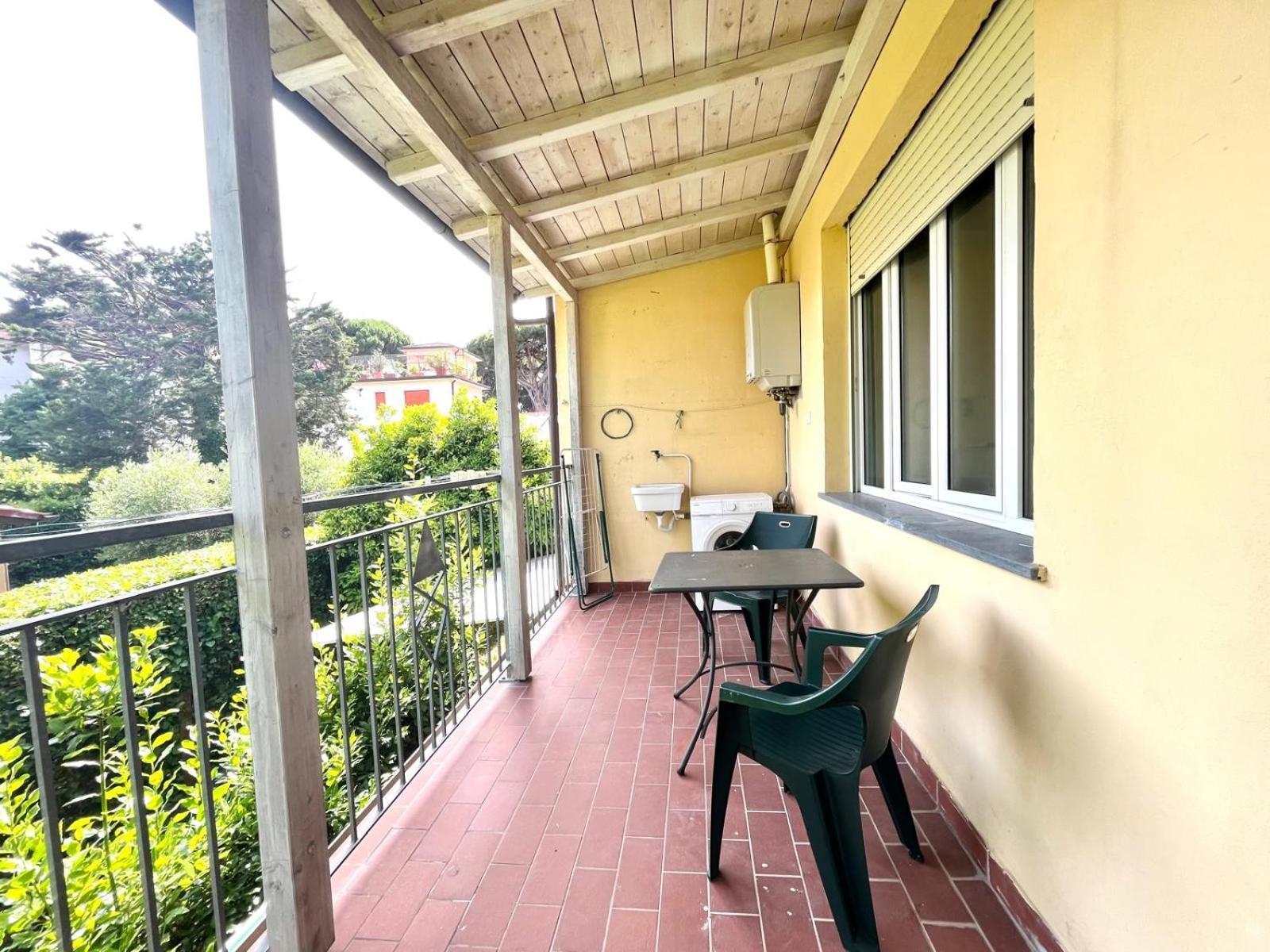 Pineta Apartament Tirrenia Exterior photo